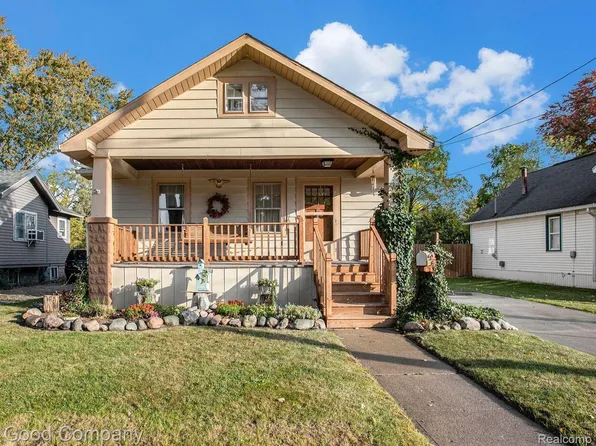 2740 Cooper Ave, Saginaw, MI 48602