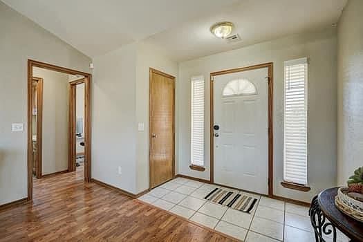 5th image of 1904 Bluegrass Ct