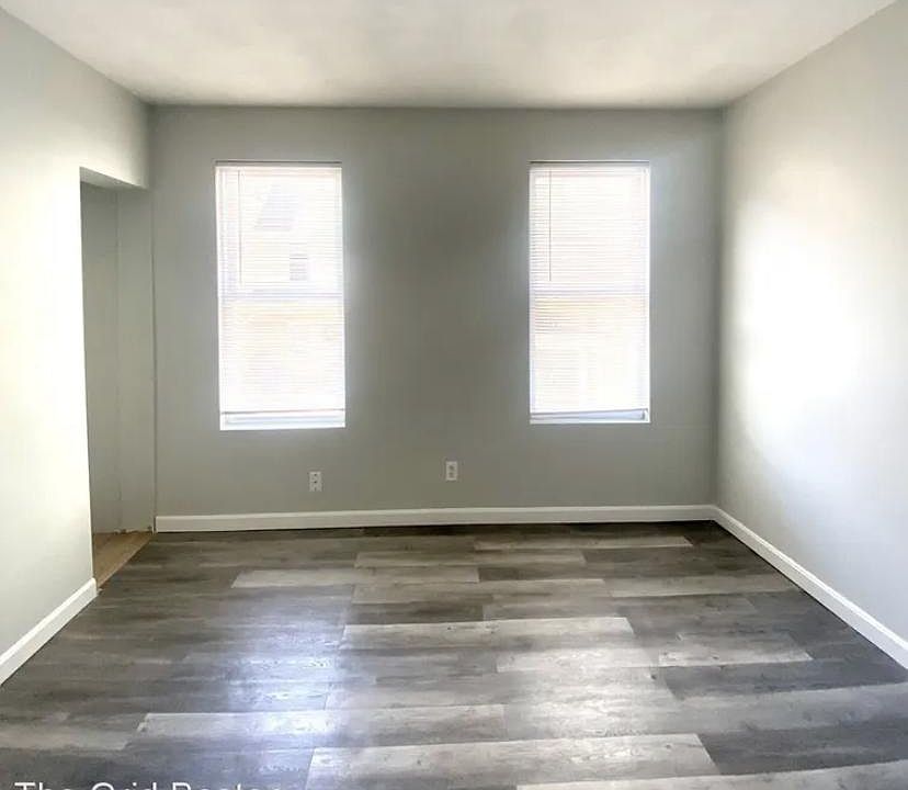 2nd image of 8 Cheever Ct #U-1
