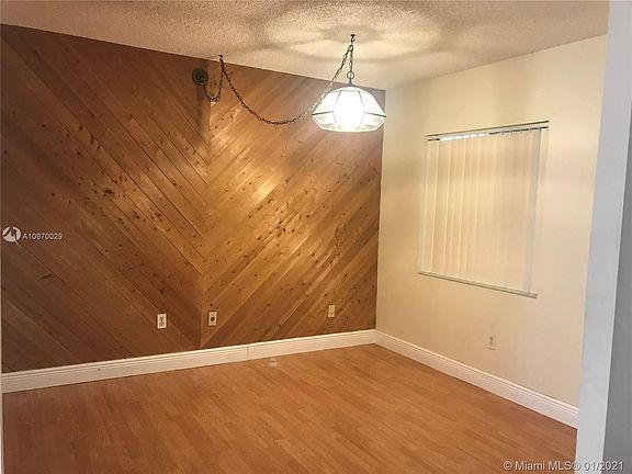 5th image of 8625 NW 8th St APT 411