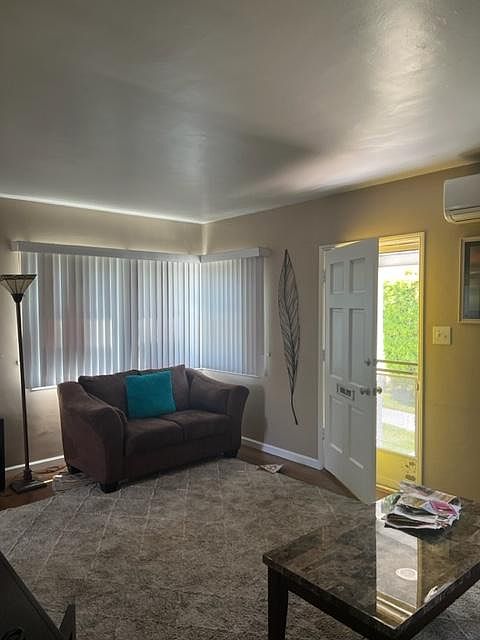 1st image of 617 Elvira Ave