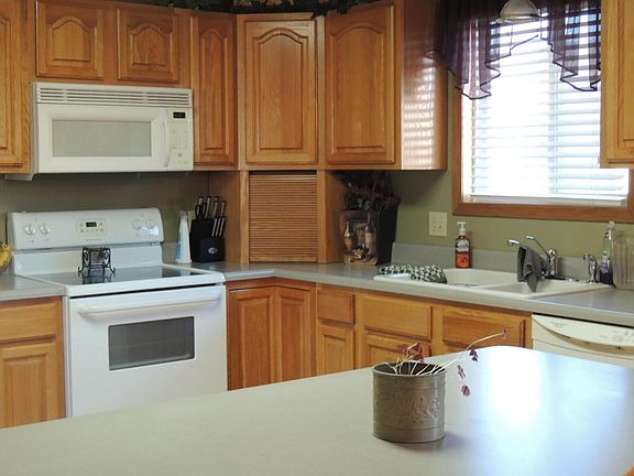 5th image of 1173 Julie Dr