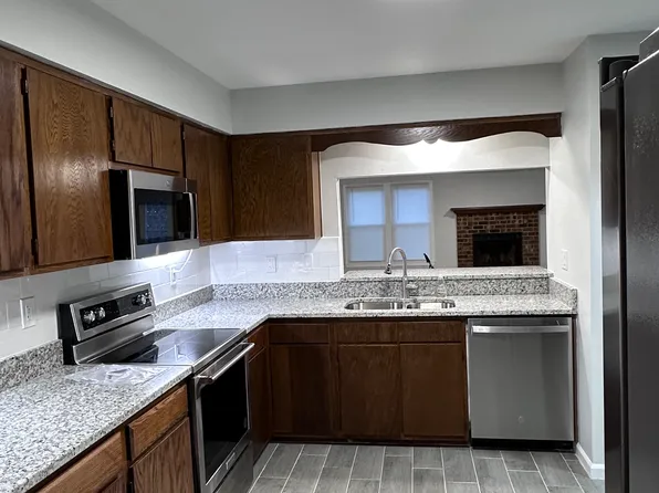 1353 Hafford Rd, Virginia Beach, VA 23464