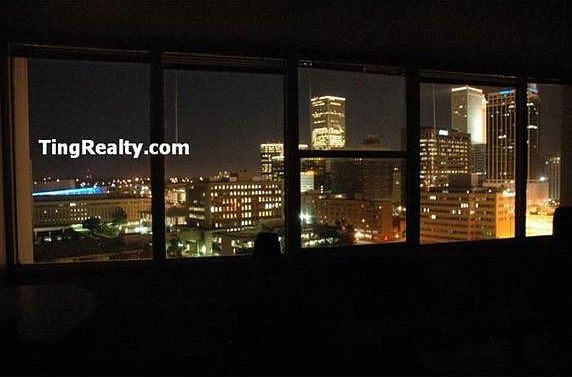 2nd image of 450 W 7th St