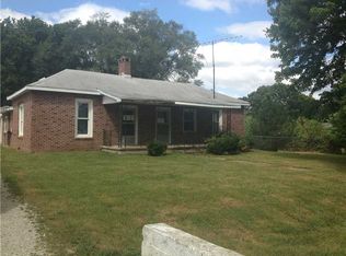5241 N Water St, Cayuga, IN 47928