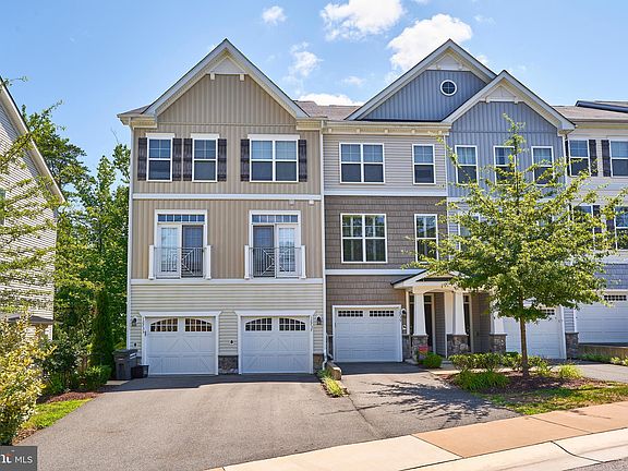 2nd image of 12737 Lotte Dr #31