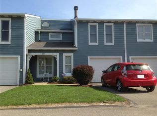 316 Lamplighter Cir, Pittsburgh, PA
