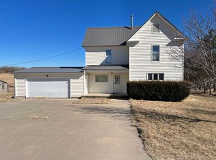 2754 X Rd, Sabetha, KS 66534