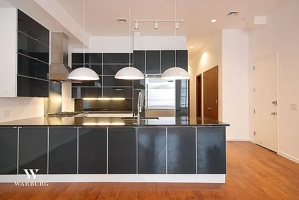 Rented by Warburg | media 14