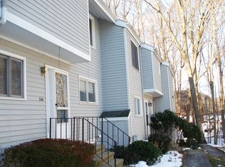 246 Greens Farm Rd, Branford, CT 06405