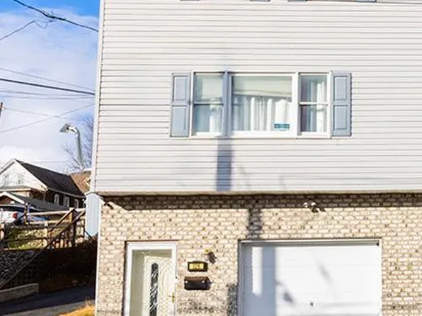 326 Chestnut St, Slatington, PA 18080