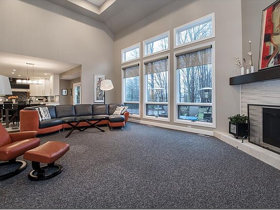 5th image of 530 E Beacon Hill Cir