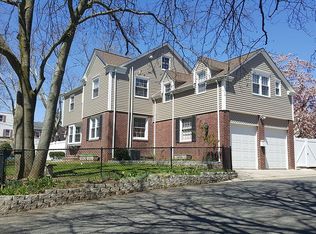 34 Lewis St, Perth Amboy, NJ 08861