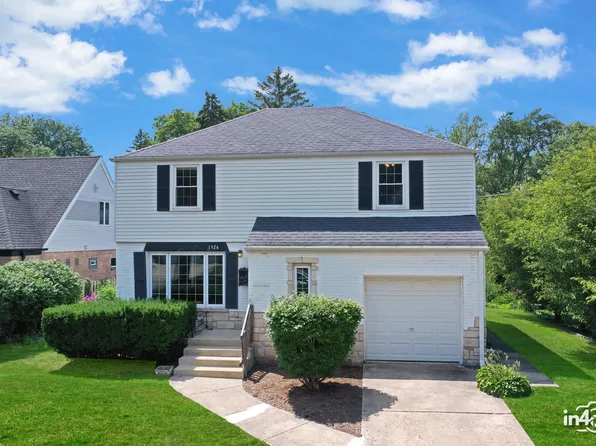 1526 S Vine Ave, Park Ridge, IL 60068