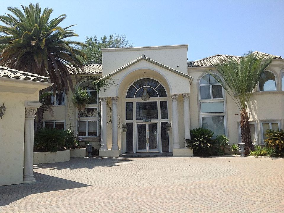1st image of 2216 E Merced Ave