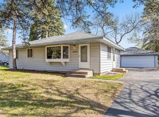 11417 Swallow St NW, Coon Rapids, MN 55433