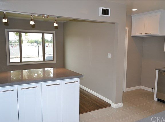 3rd image of 3803 Conquista Ave