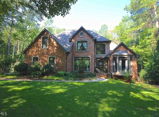255 Woodcreek Ln, Fayetteville, GA