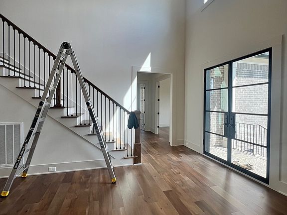 5th image of 1031 Sinatra Dr Lot 6