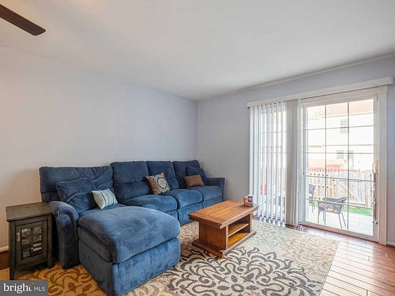 5th image of 6024 Basingstoke Ct