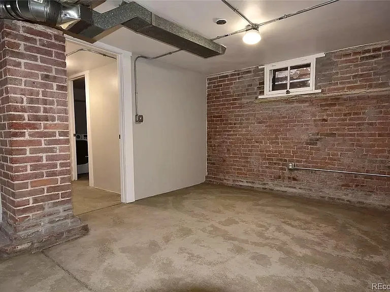 1318 N Marion St — Photo 7