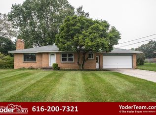 1657 Andrew St SE, Kentwood, MI 49508