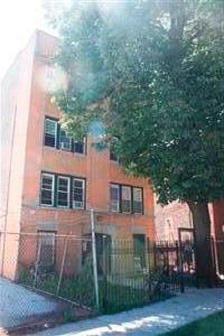 1st image of 2432 N Linden Pl APT 204