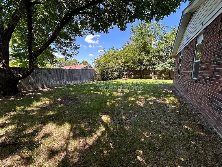 3305 Grinnell Ave — Photo 24