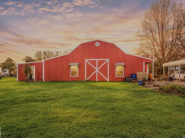 504 E Kentucky St, Caraway, AR 72419