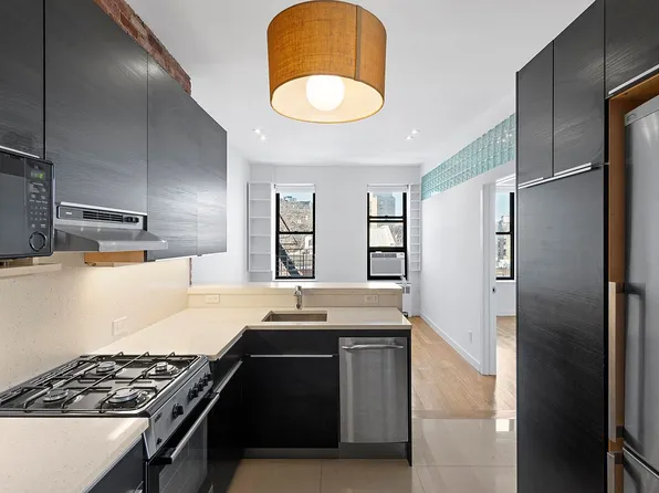 64 Macdougal Street 15 image 1 of 5