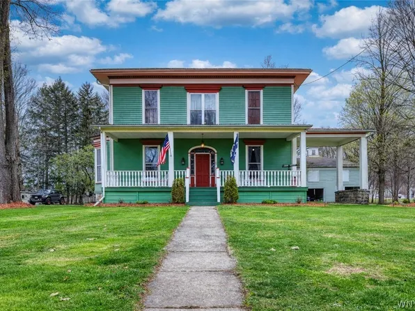 37 Maple St, Portville, NY 14770