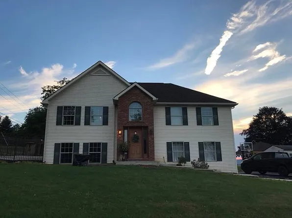 1 Beech Ct, Selinsgrove, PA 17870