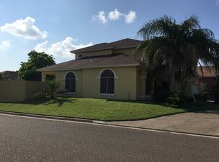 92 Grove Ave, Laredo, TX 78045