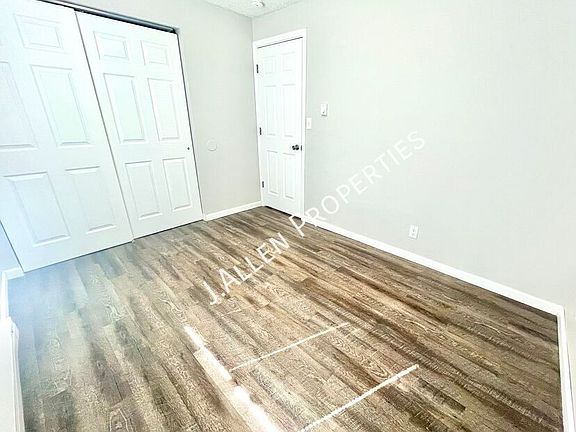 4th image of 727 S 20th St #A