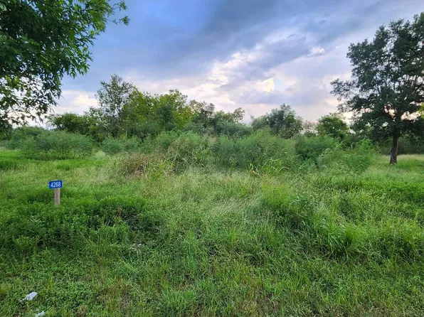 4268 Sealy Rd, Sealy, TX 77474