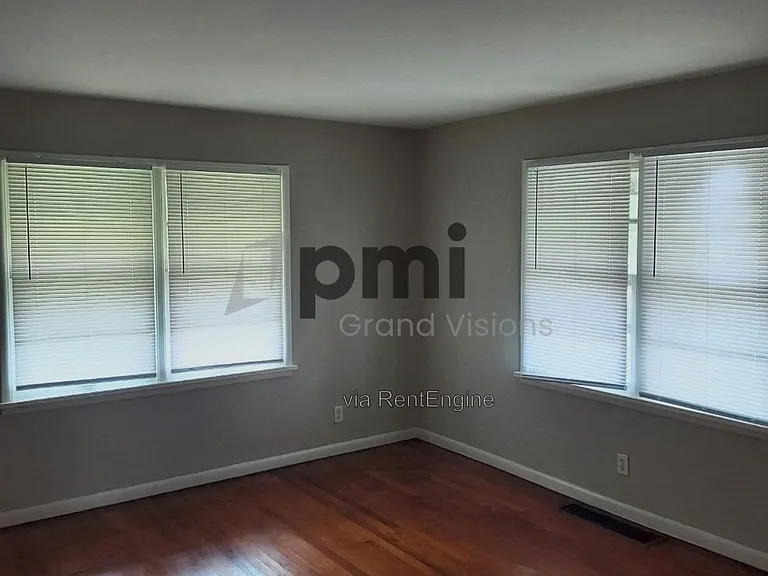 2060 N Water St — Photo 14