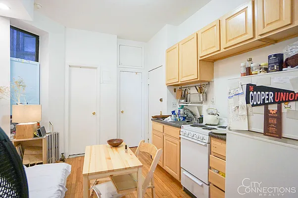 Rented by City Connections Realty | media 39