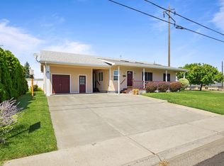 1404 Longfitt St, Richland, WA 99352