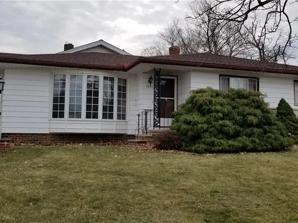4621 Hilland Dr, Cleveland, OH 44109