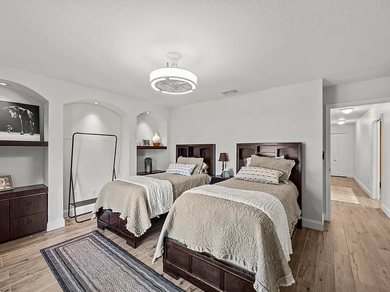 1782 Clydesdale Ave #HOUSE — Photo 17