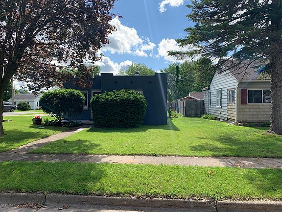 2nd image of 75 Wiltshire Ave