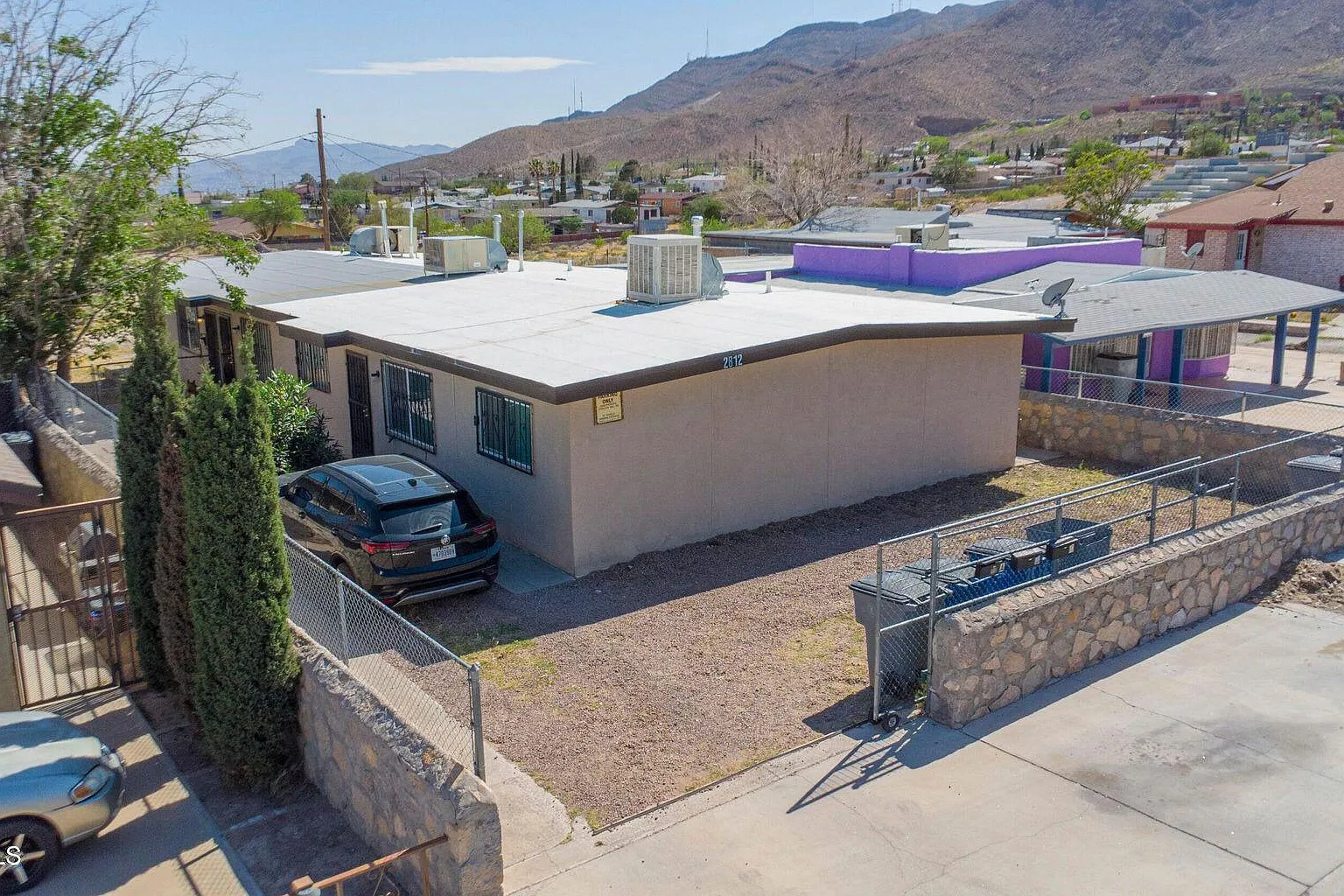 2 bed, 1.0 bath, 750 sqft, $850 — Photo 1
