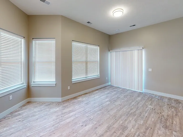 3461 Brecken St — Photo 10