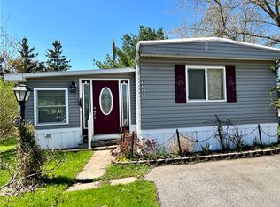 7370 Holly Vista Dr, Erie, PA 16509