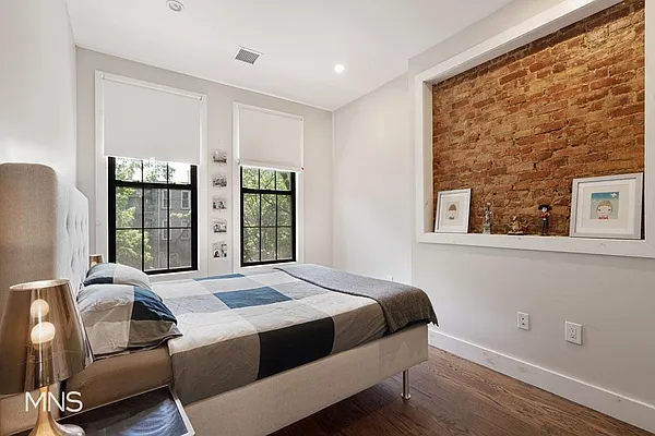 Rented by MNS | media 21