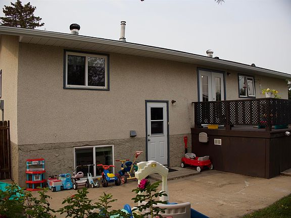 4th image of 10707 108th Ave