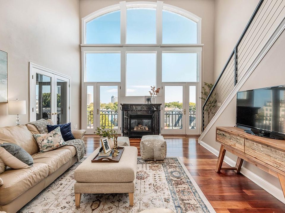 1st image of 1515 North Van Buren STREET #504