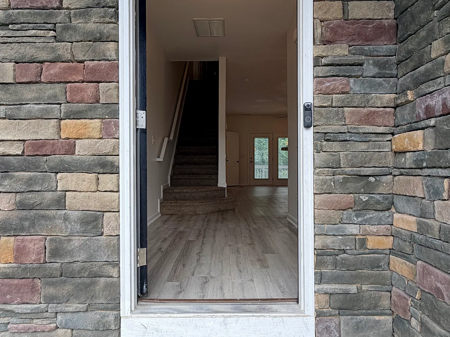 3 bed, 1535 sqft, $1,900 — Photo 4