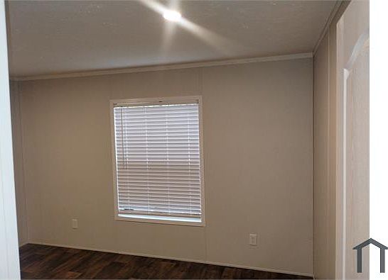 4th image of 23860 Huggins Ln #1