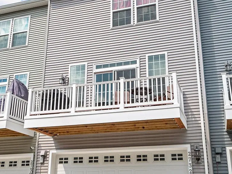 2732 Pinebrook Rd — Photo 4